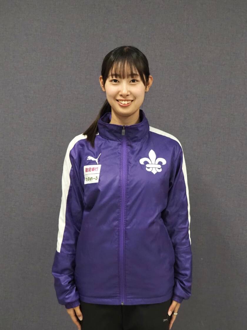 安達梨乃